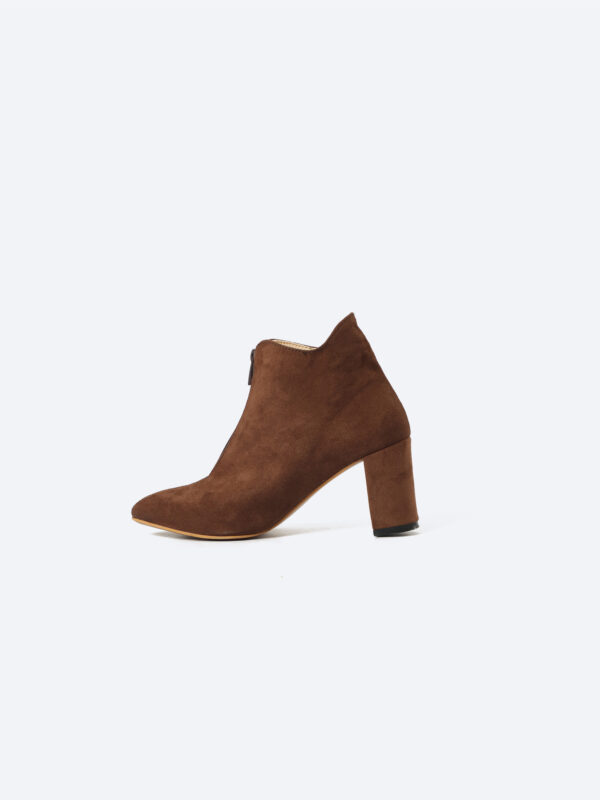 Heeld Suede Ankle Boots - Image 19