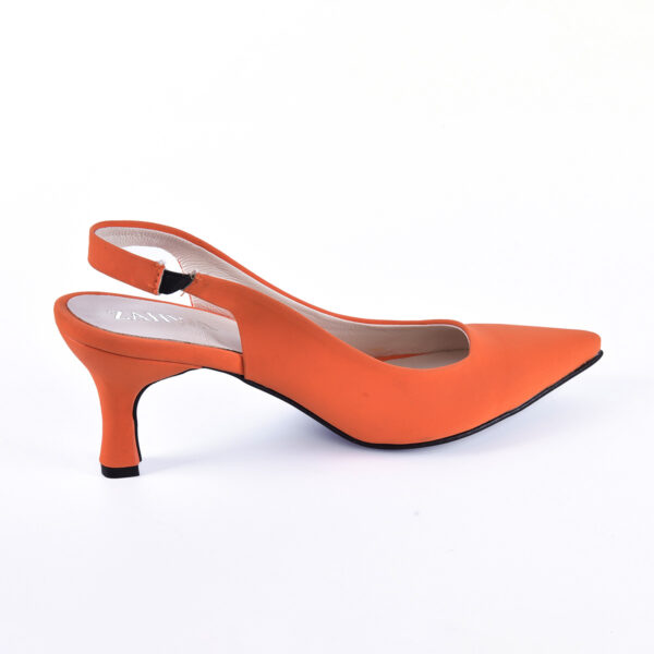 Stain Heeled Shoes - Image 11