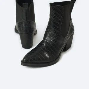 zahwa-slip-on-ankle-boots-black